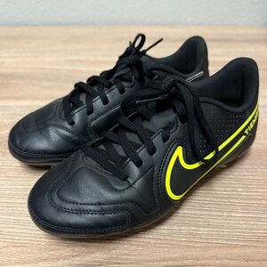Nike Black and White Sneakers